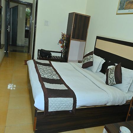 Goyal Plaza Hotel 5 Mint. Waling Distance From Pushkar Lake Exterior foto